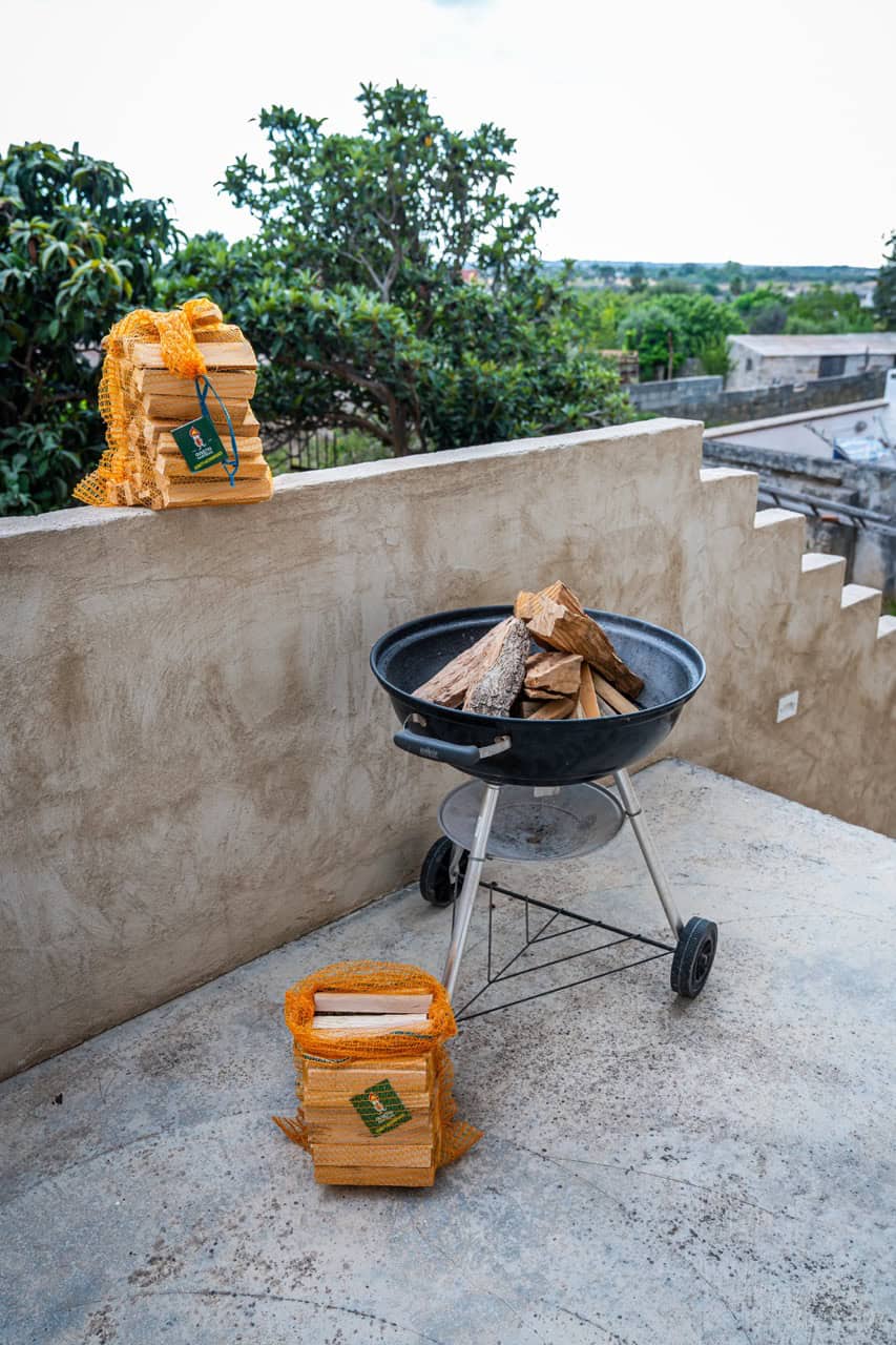 FEMIRO - Legnetti Accendifuoco Misti Faggio/Abete in Sacchetto Raschel 3,5 kg - Economici, Pratici e Ideali per Camino, Stufa, Forno e Barbecue. Confezioni da 3,5 a 420 kg. - immagine 5